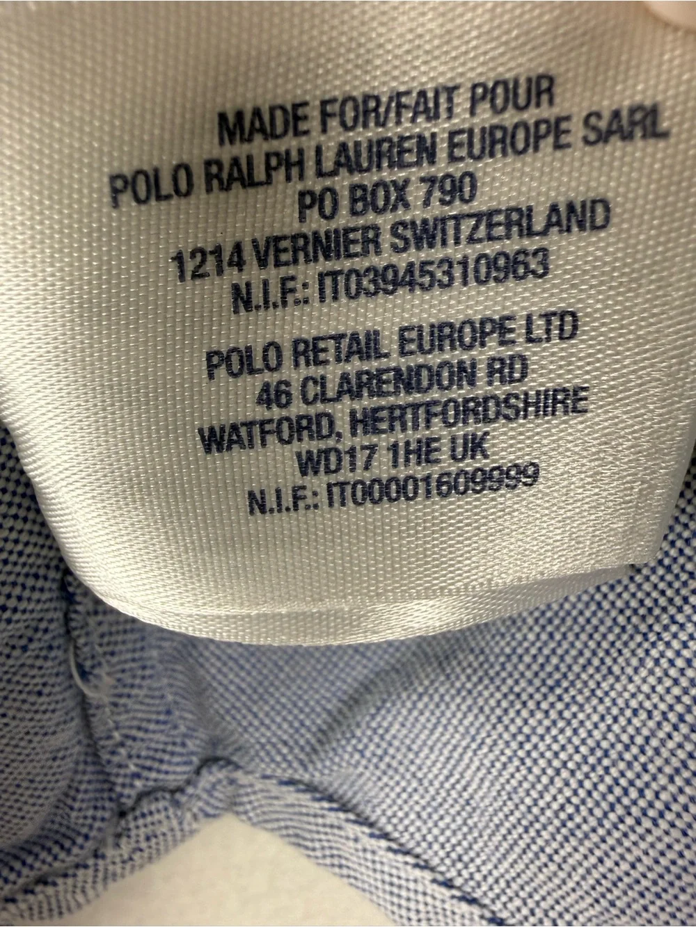 Ralph Lauren dinners button refer