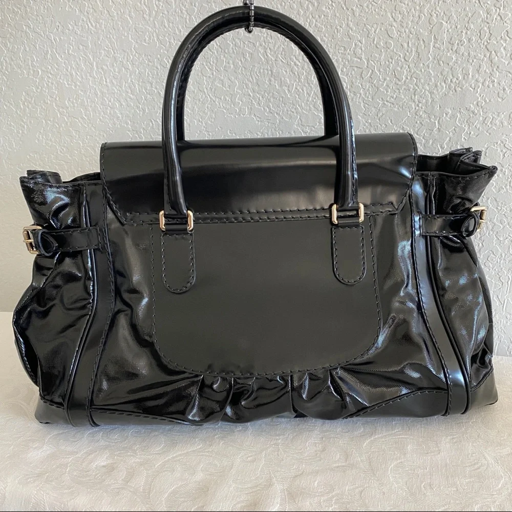 GUCCI Black Patent leather buckle bow Large Tote Bag