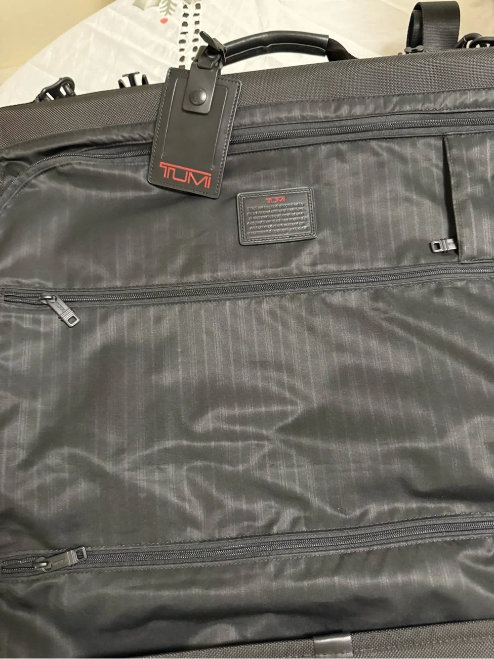 Tumi professional roll