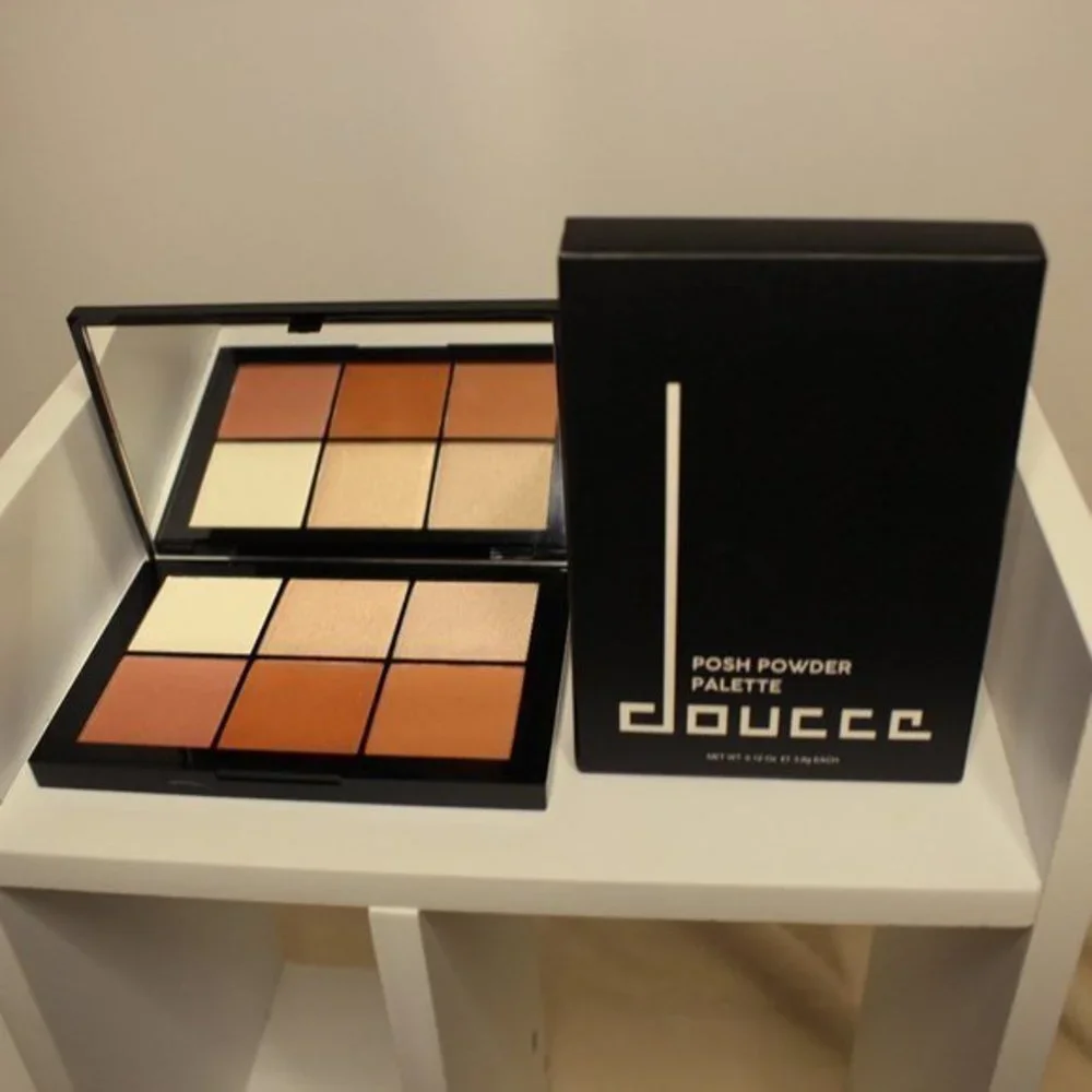 DOUCCE Posh Powder Face Palette