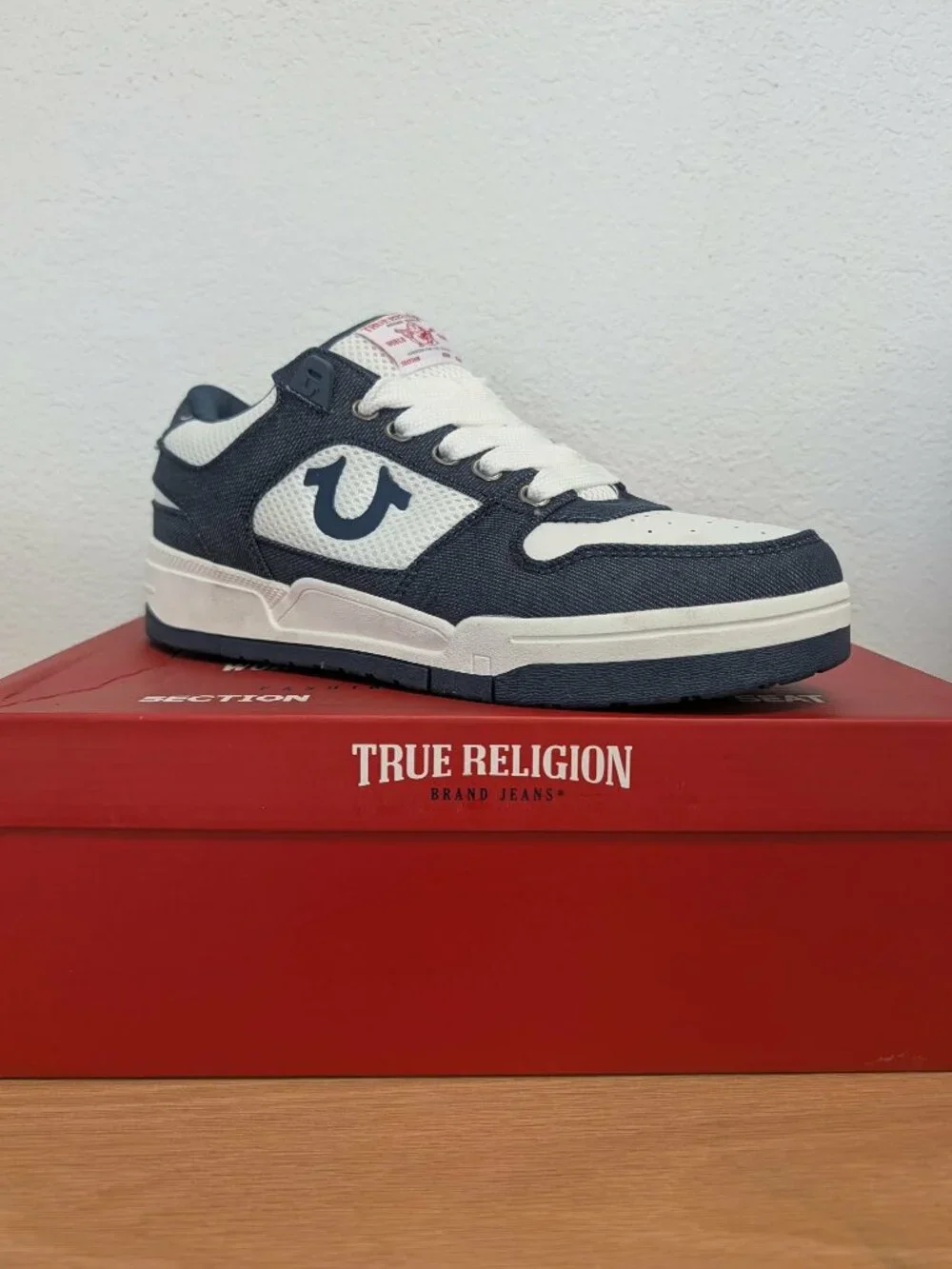 True Religion Travis Sneaker Size 10 Men - O