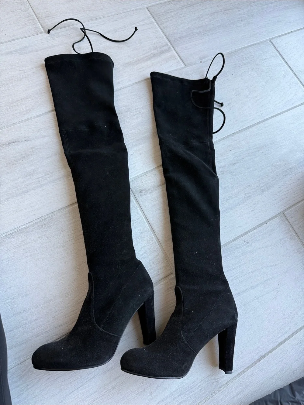 Stuart Weitzman soft sleek