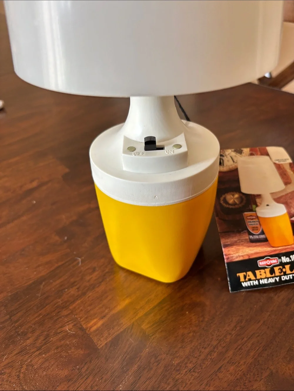 vintage Lantern 1970s Ray-O-Vac No. 100 Battery-Powered Table Lamp camping MCM