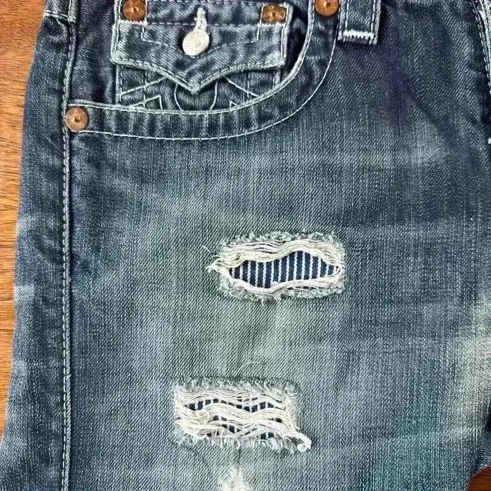 True Religion “Skinny” With Flap Jeans With Distressing And Patches Size 28 EUC!