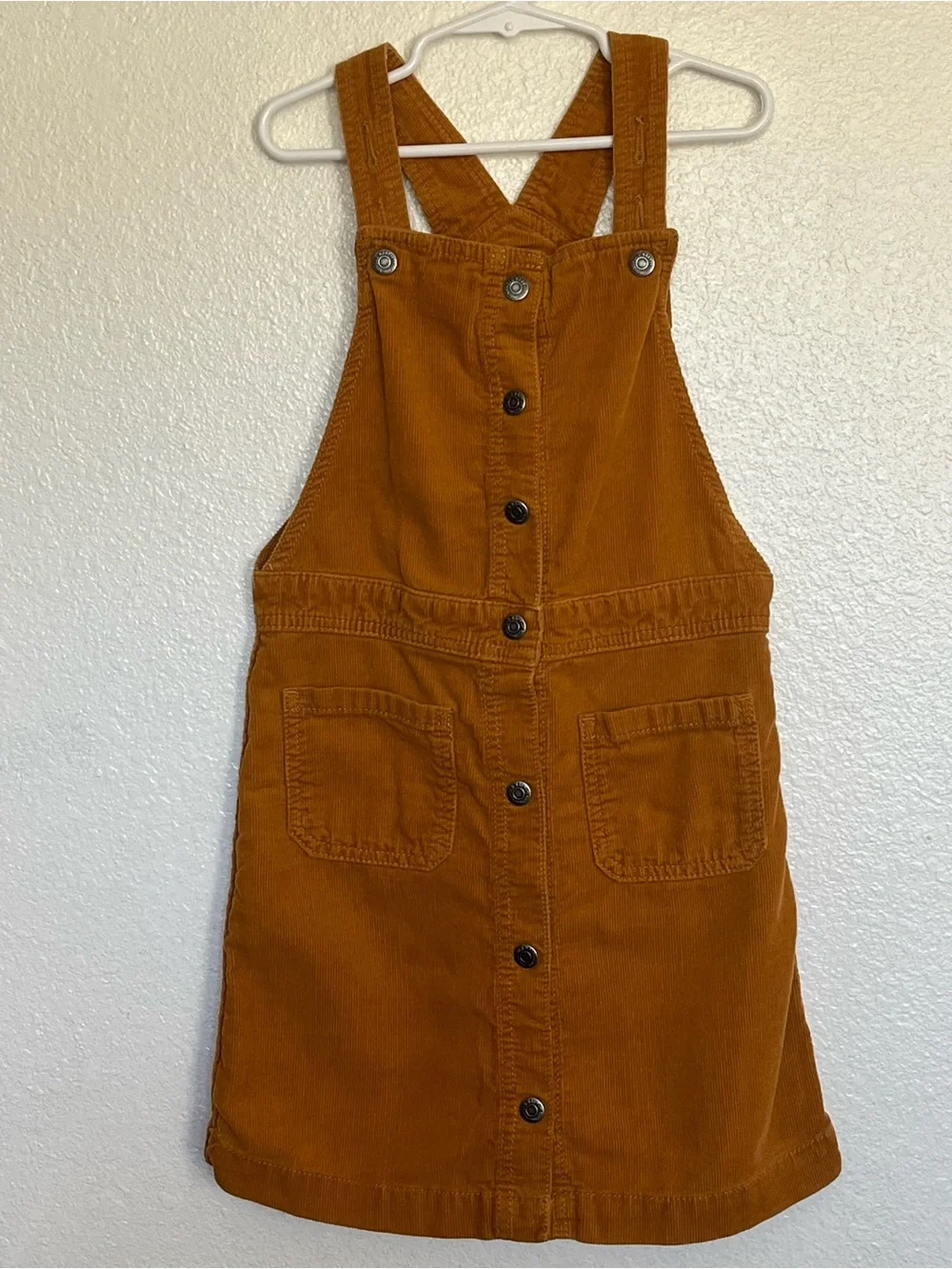 Old Navy playful closure