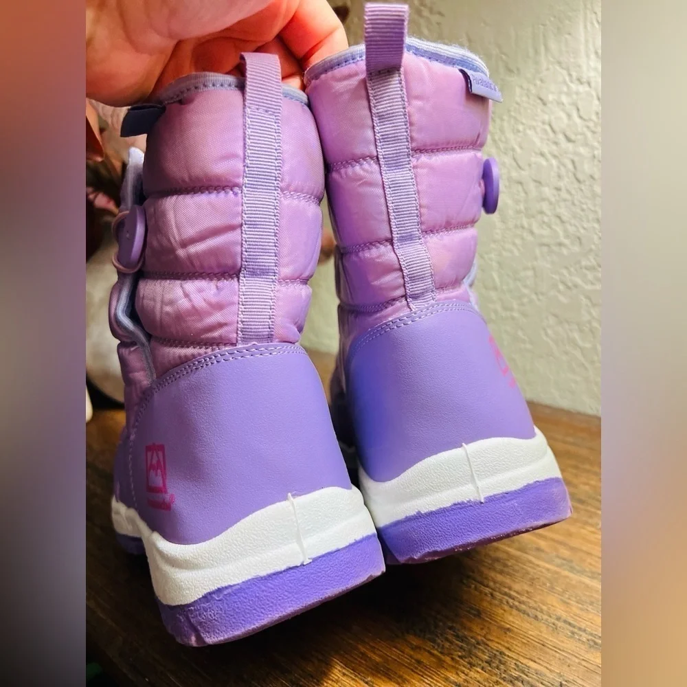Avalanche girls boots