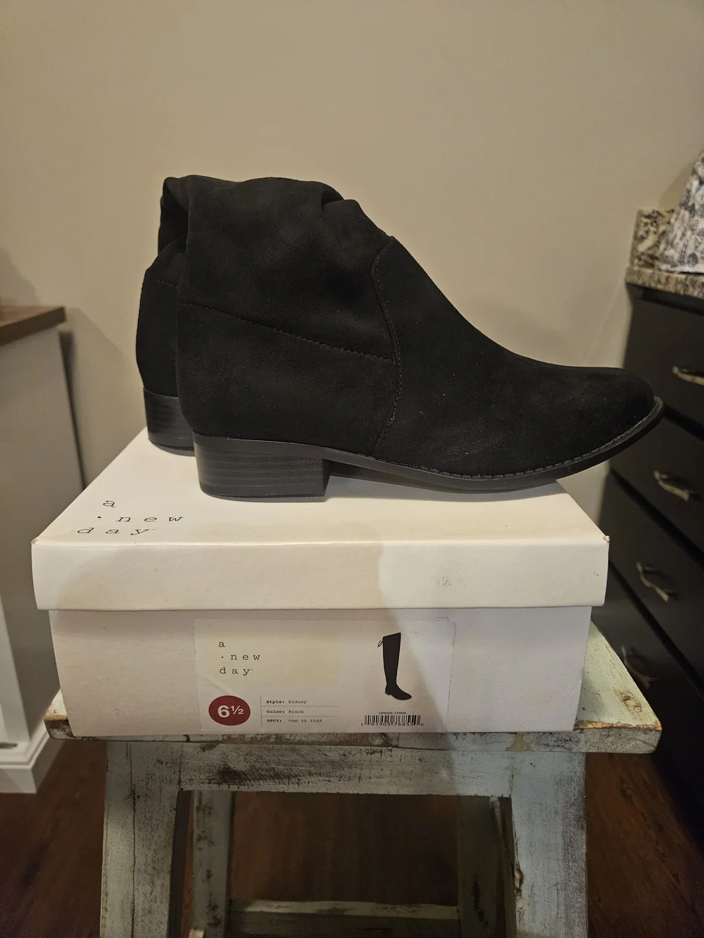 a new day Sidney Black Over-The-Knee Suede Boots Size 6.5 New In Box