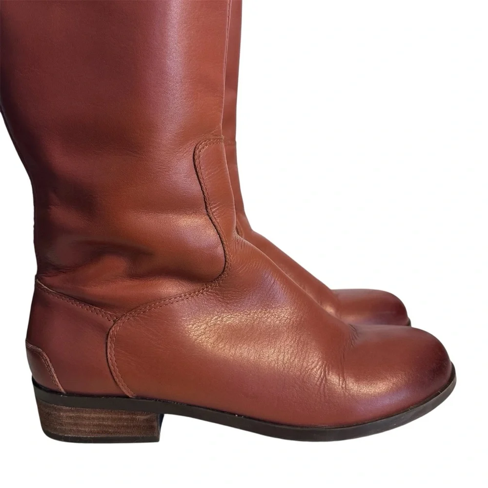 Array women brown