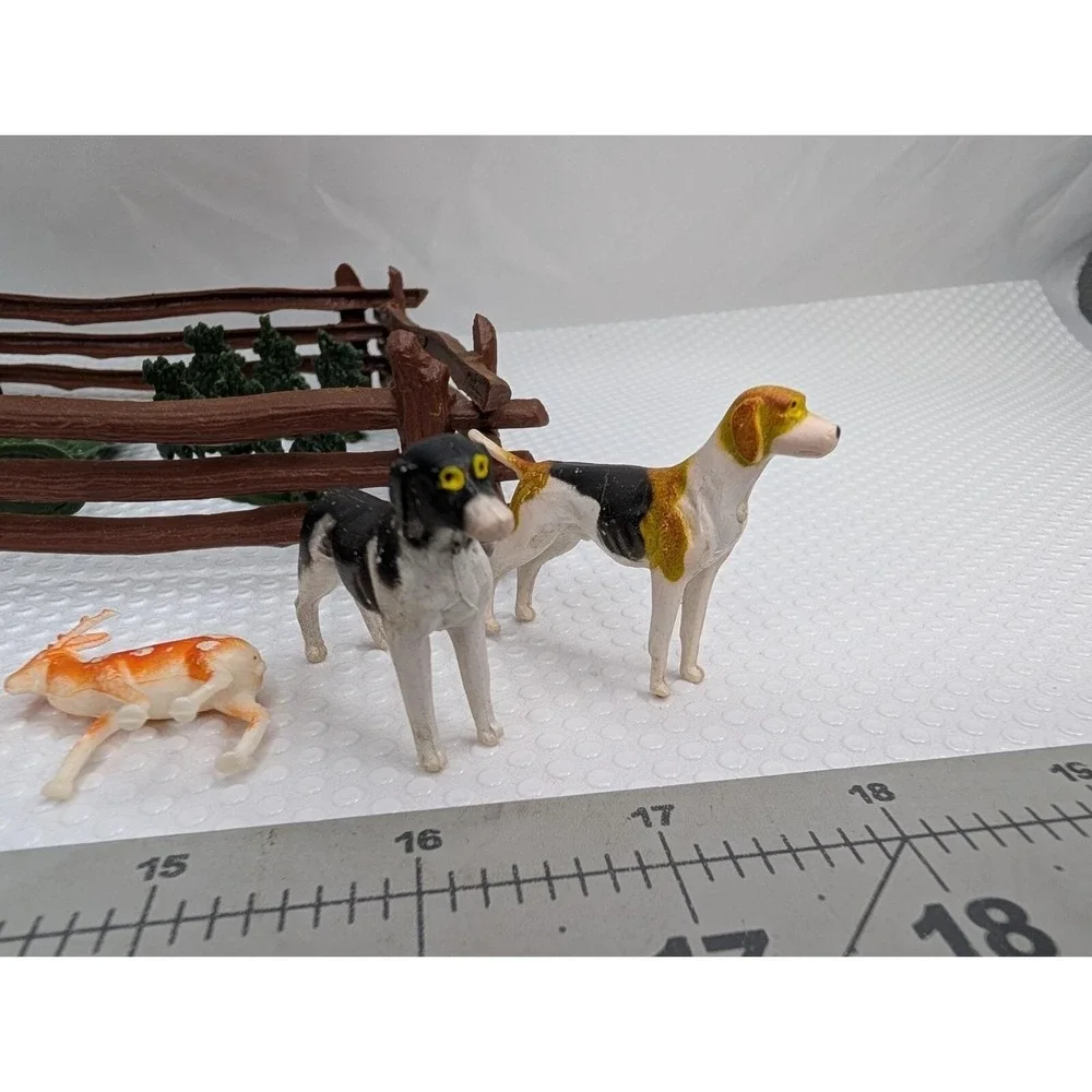 Plastic Hunting Scene Trees Fence Deer Foxhound Dog Hunter‎ Cake Toppers