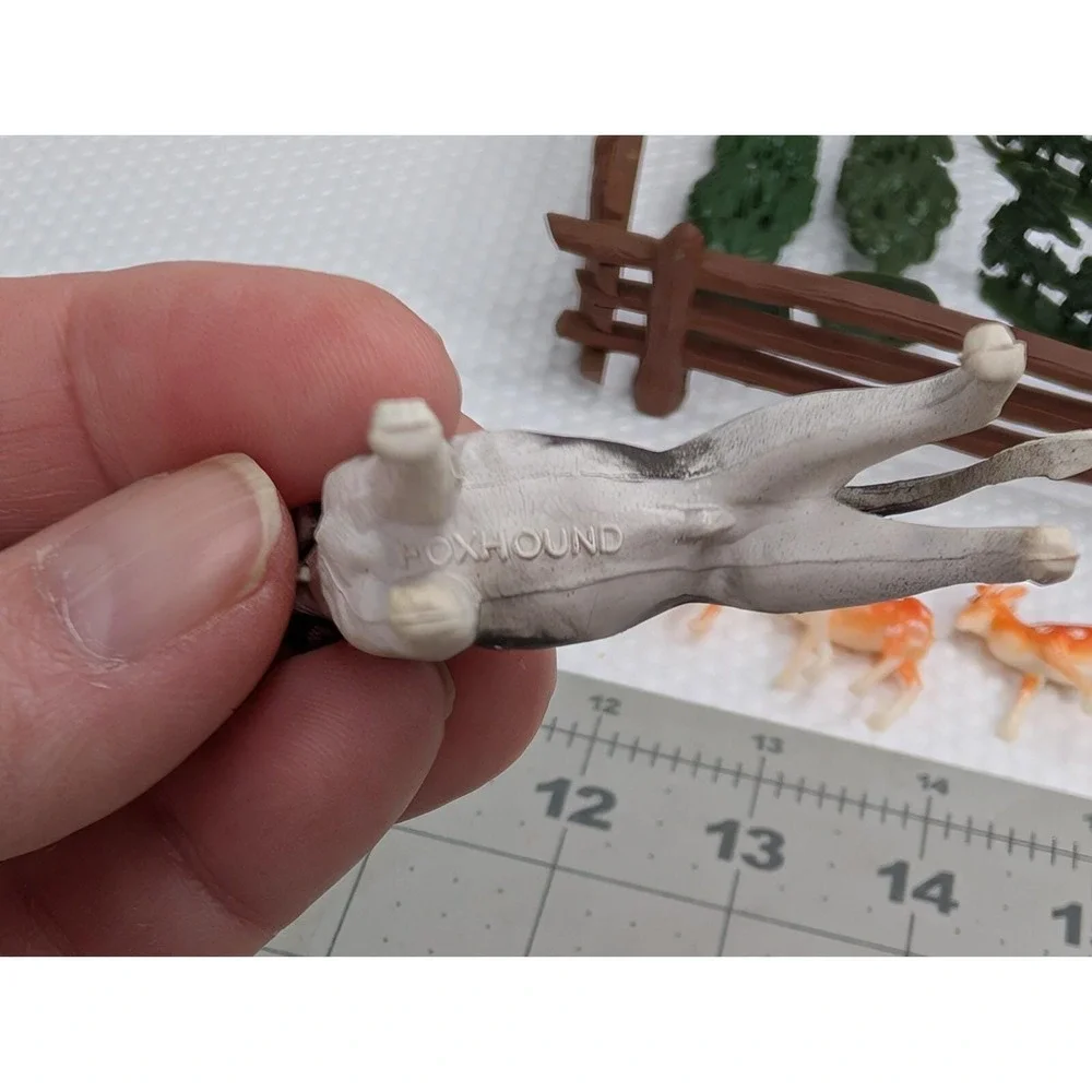 Plastic Hunting Scene Trees Fence Deer Foxhound Dog Hunter‎ Cake Toppers