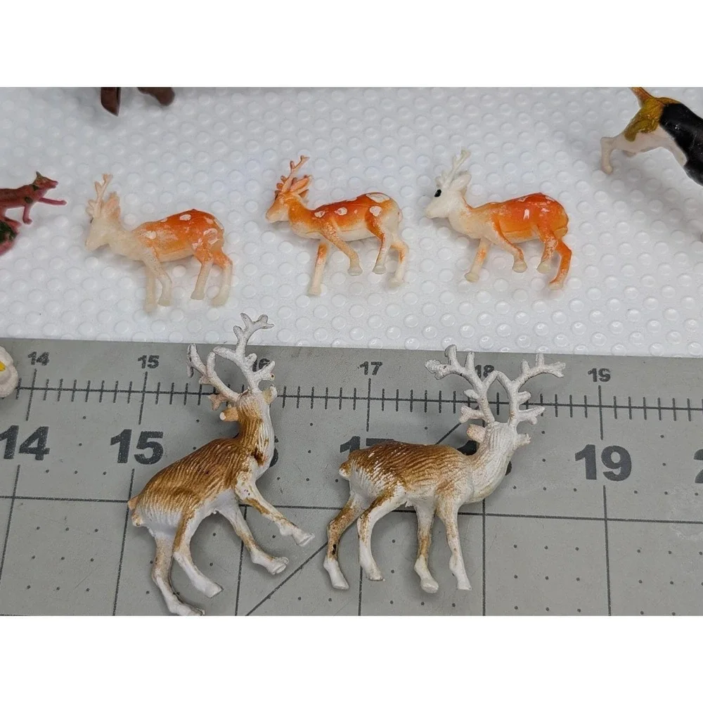 Plastic Hunting Scene Trees Fence Deer Foxhound Dog Hunter‎ Cake Toppers