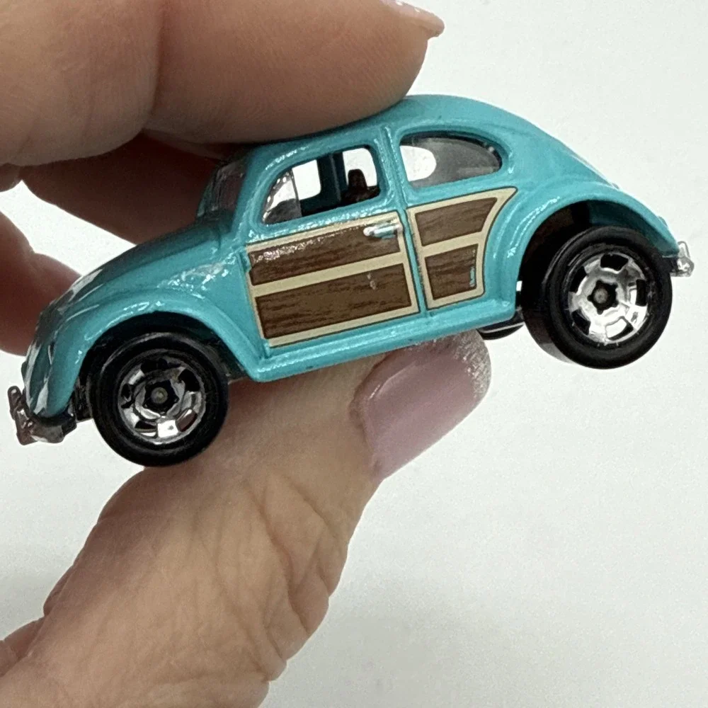 1988 HOT WHEELS VOLKSWAGEN BEETLE BUG BLUE &‎ WOOD TONE 1:64
