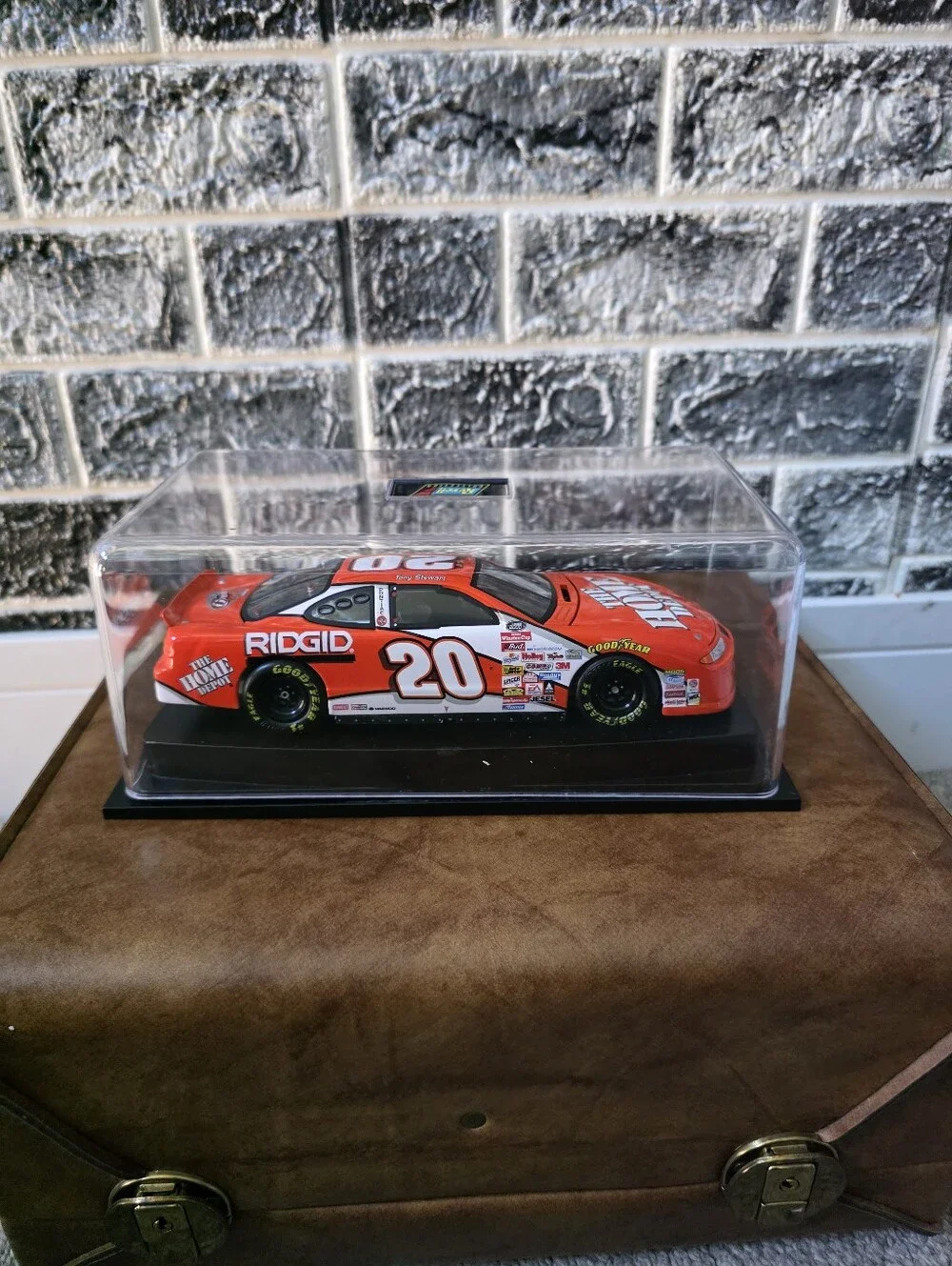 VTG 2000 Revell Tony Stewart Rookie of the Year Red Model Car Kit
