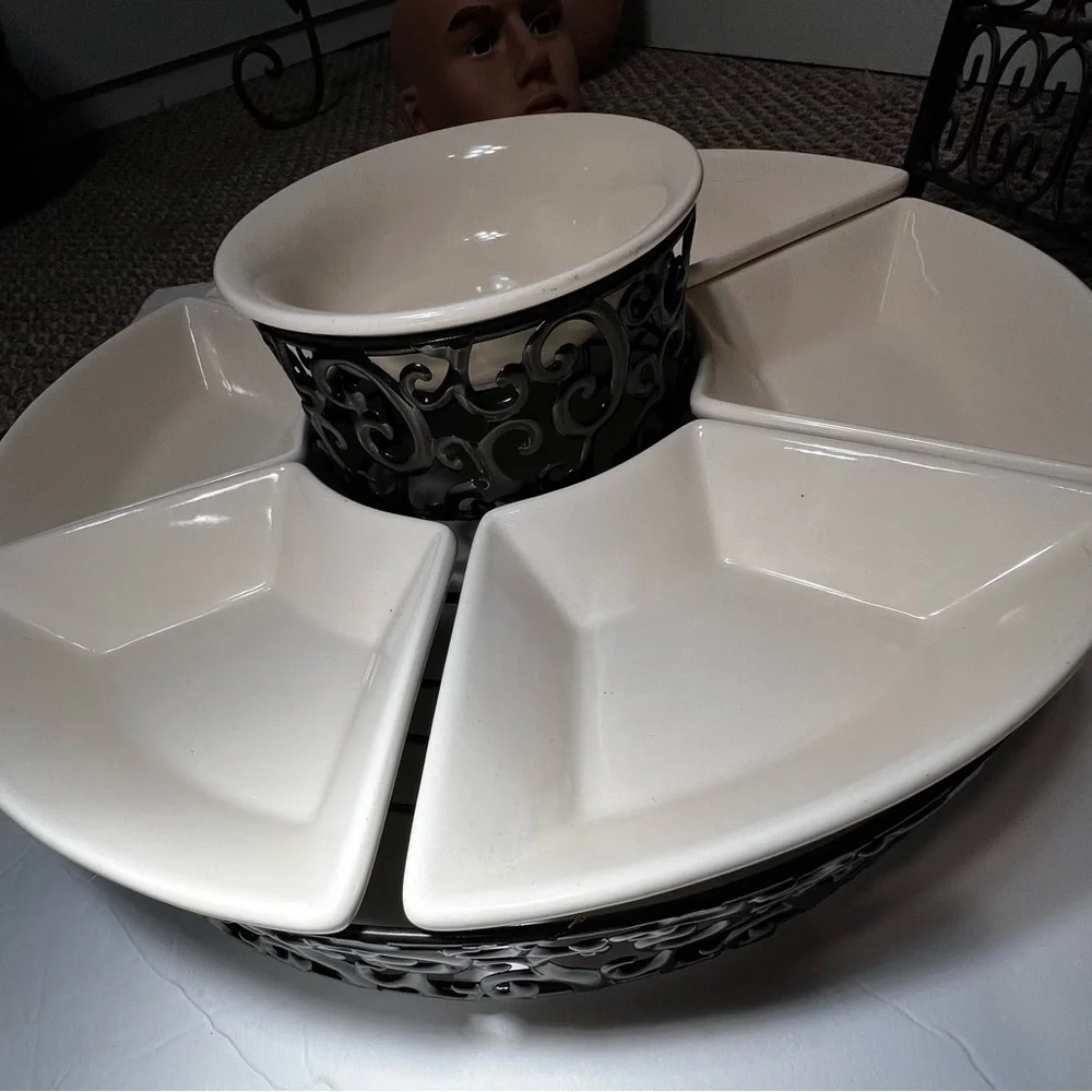 Home Essentials by the Danbury collection 7 Piece Beautiful Serving Dishes‎ NWOT