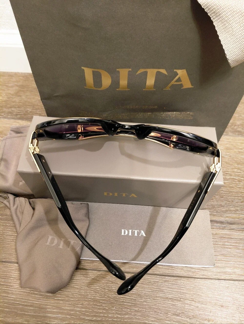 RARE DITA GRANDMASTER SIX Titanium Aviator Black/Gold Sunglasses DTS 900 01A