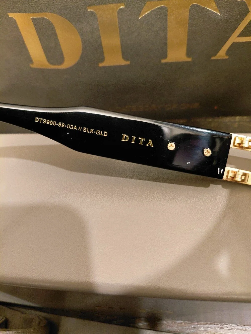 RARE DITA GRANDMASTER SIX Titanium Aviator Black/Gold Sunglasses DTS 900 01A
