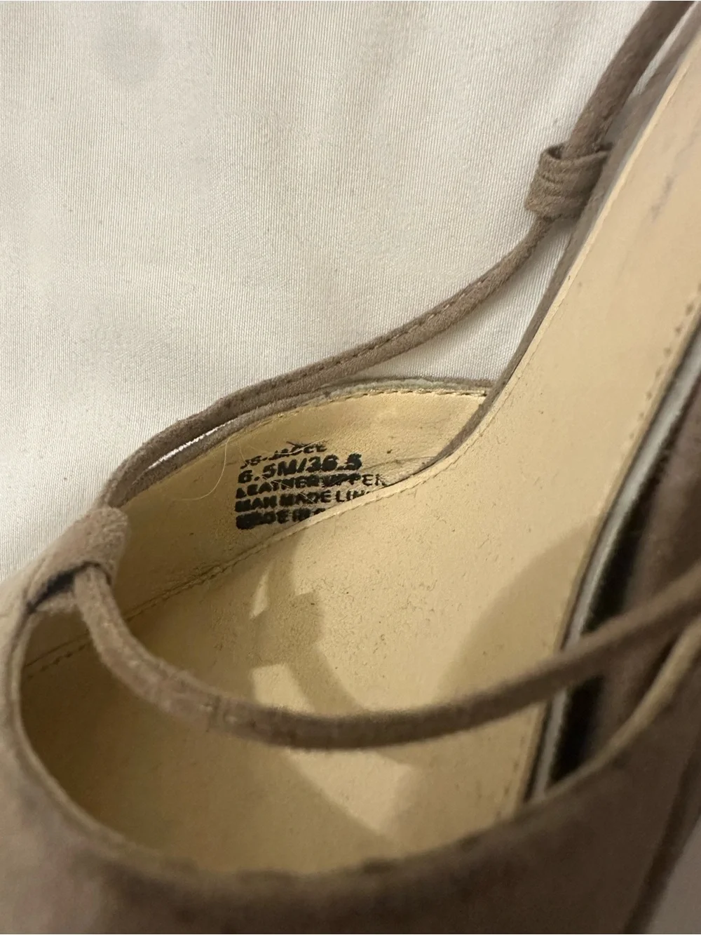 Jessica Simpson taupe suede