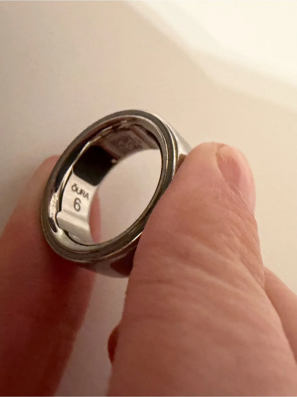 Oura Ring 4 (Silver) Smart Health Ring
