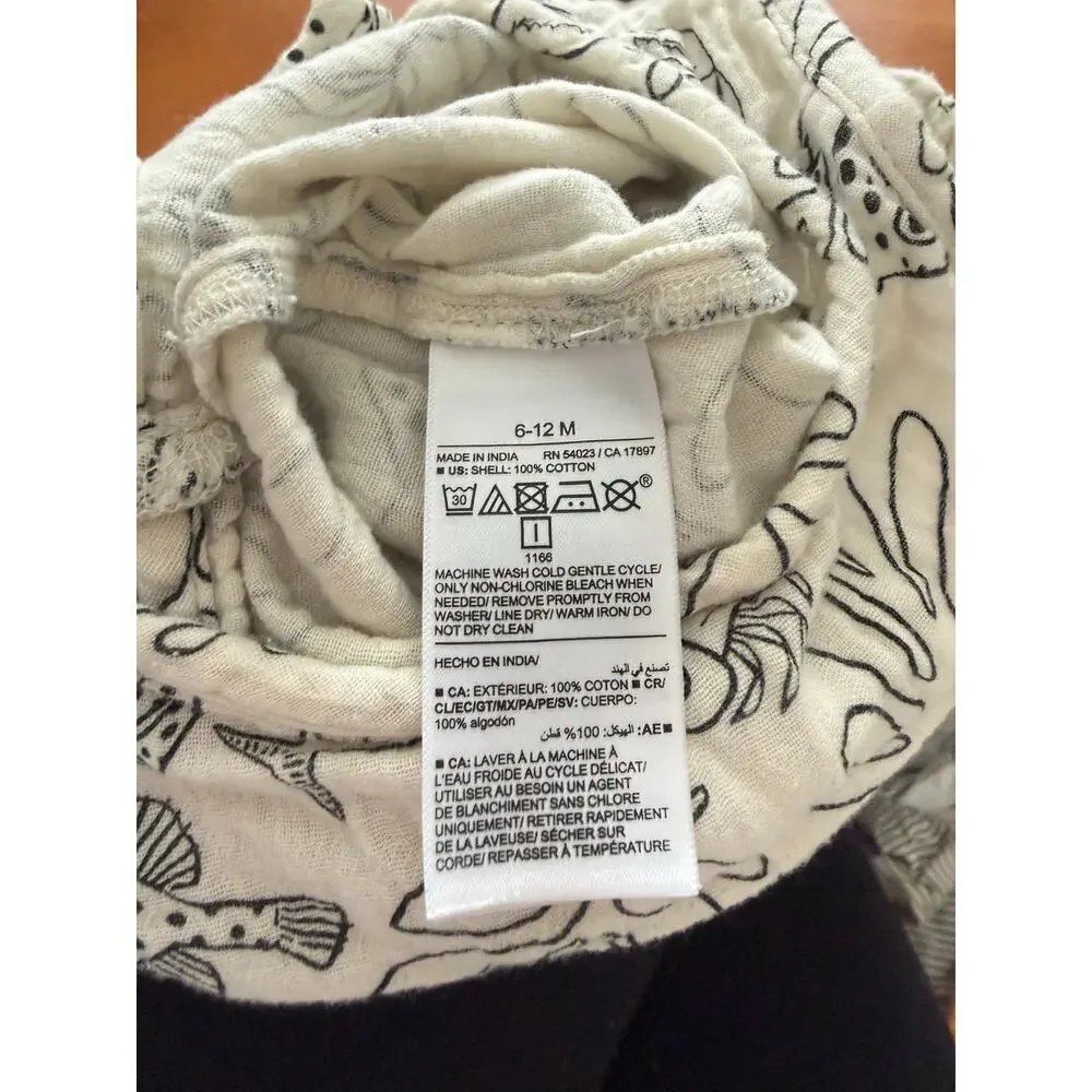 Old Navy creamy cute black