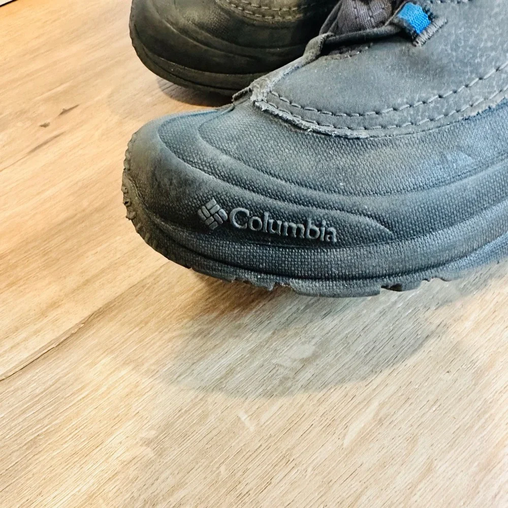 Columbia‎ Bugaboot Plus IV Snow Boots Kids Size 3 Grey Blue Waterproof Omni-Heat