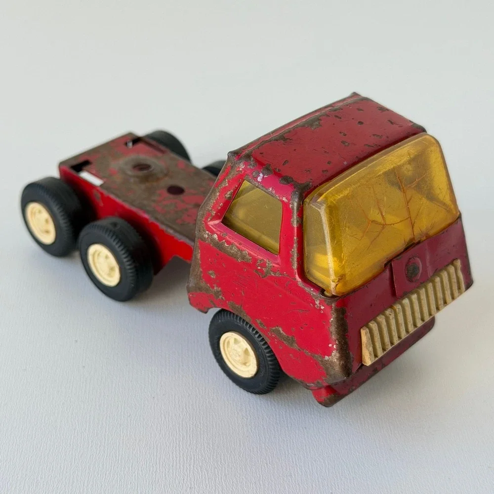 Vintage 70s Tonka Diecast Cab Semi Truck Red Retro Metal Toy Vehicle