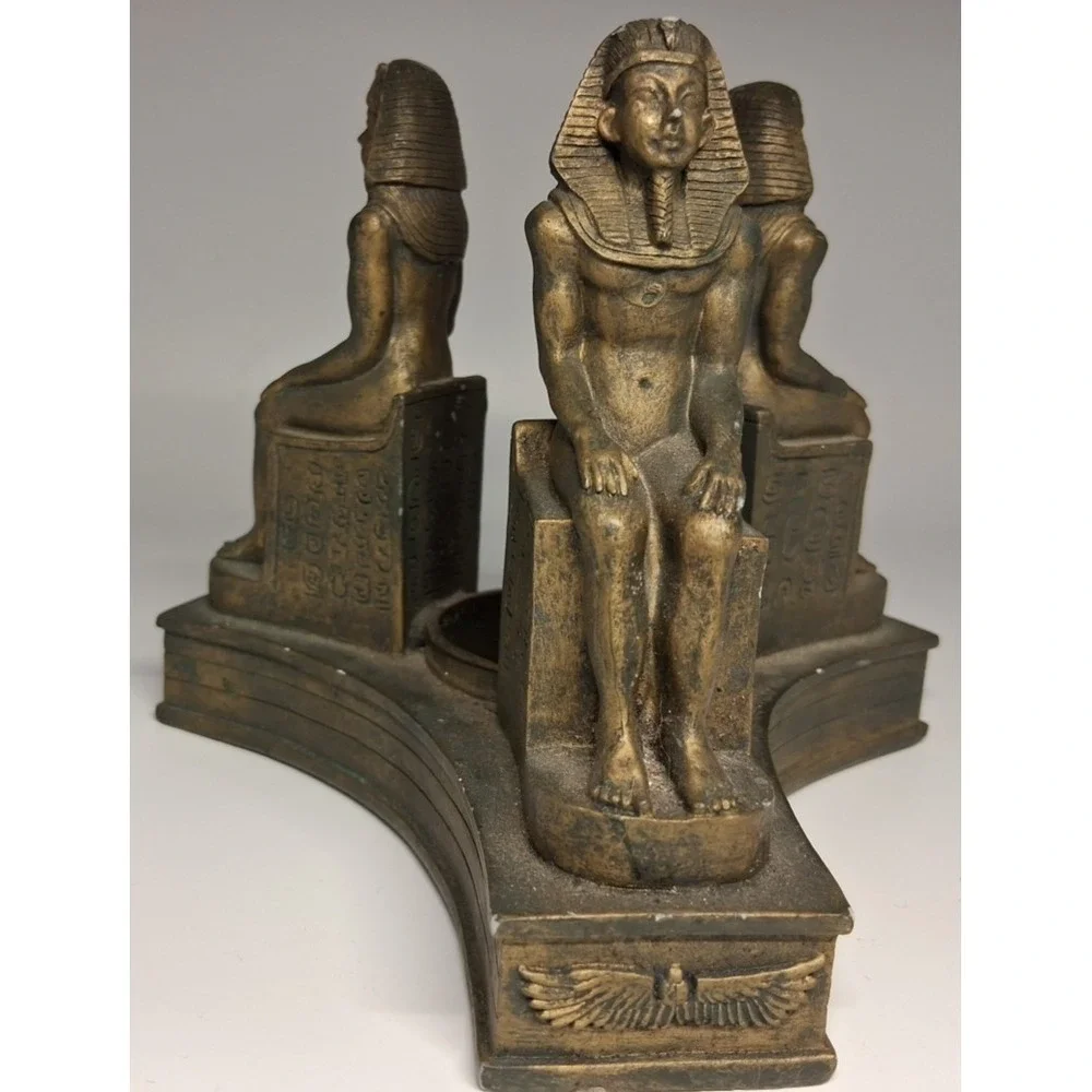 N/A three egyptian
