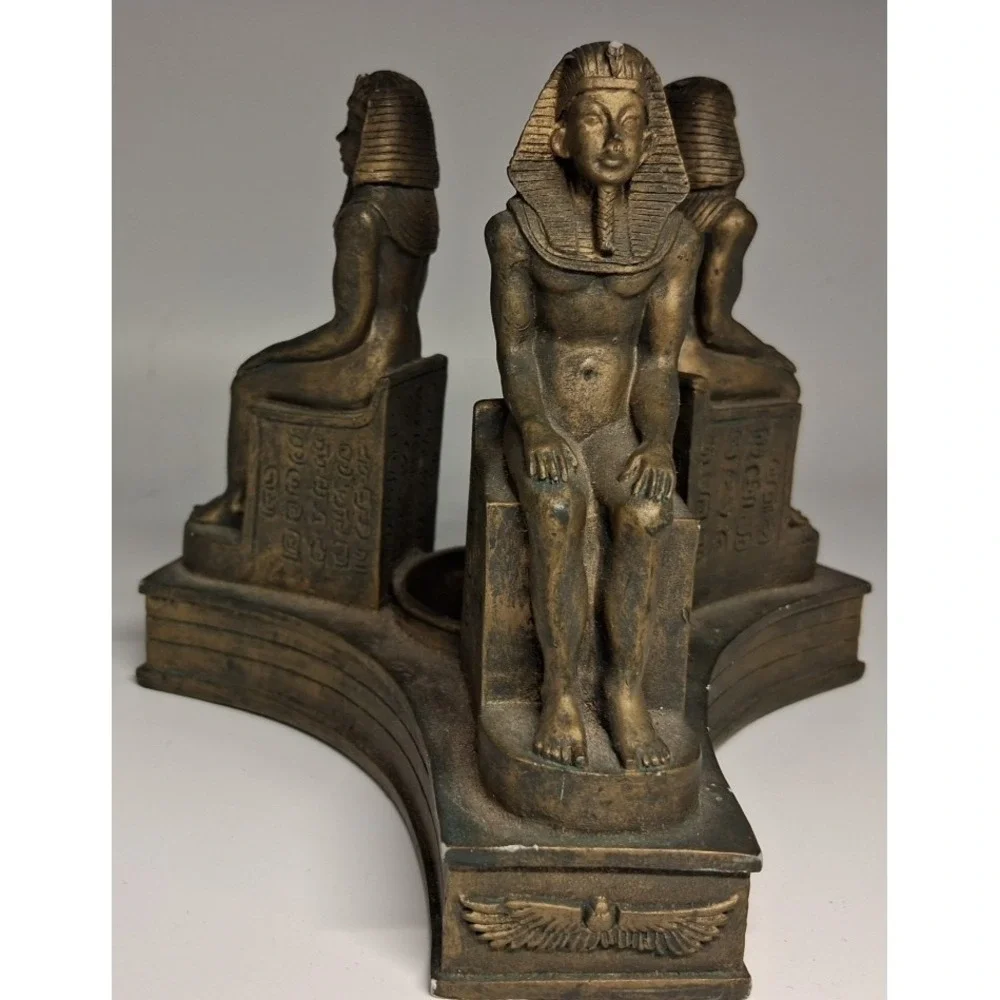 N/A three egyptian