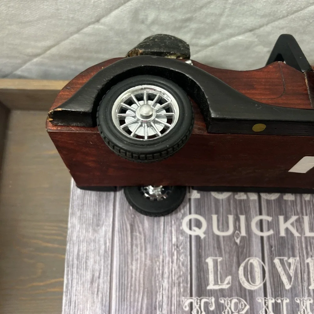 VINTAGE COLLECTIBLE HANDCRAFTED‎ BY HERITAGE MINT LTD. WOODEN CAR