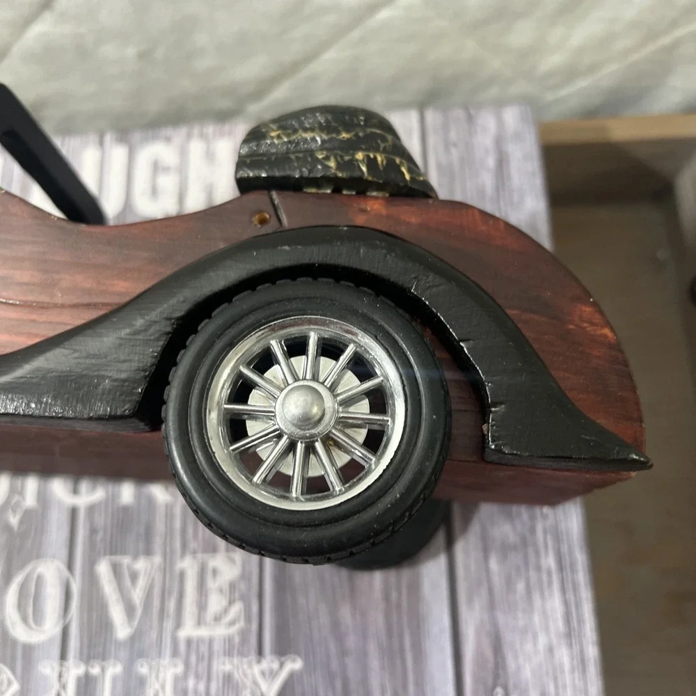 VINTAGE COLLECTIBLE HANDCRAFTED‎ BY HERITAGE MINT LTD. WOODEN CAR
