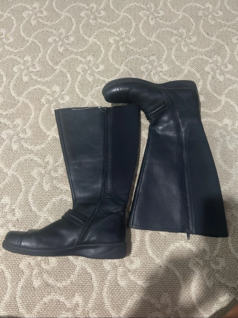 Clarks Cheyn Whisk Knee-High Leather Riding Boot 8.5 wide calf