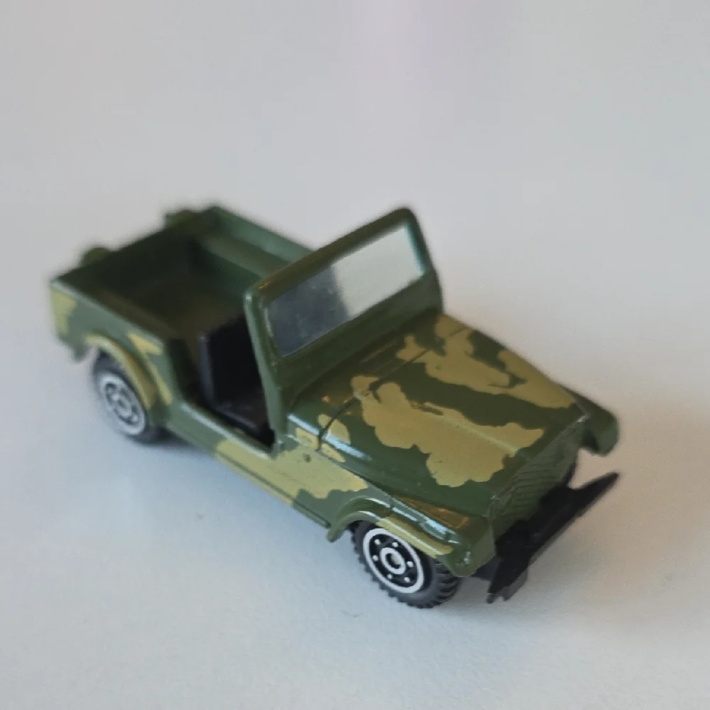 YAT MING US ARMY Diecast Jeep  #1608 Green Camouflage