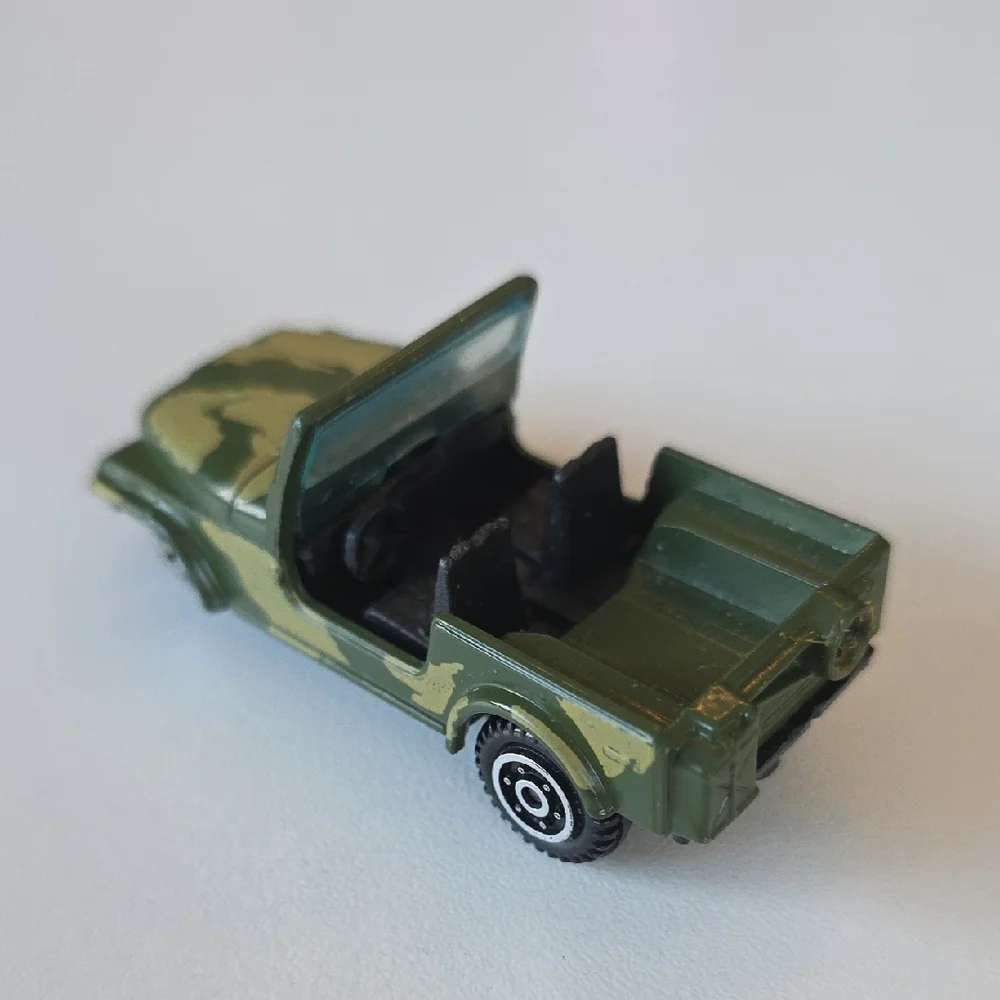 YAT MING US ARMY Diecast Jeep  #1608 Green Camouflage