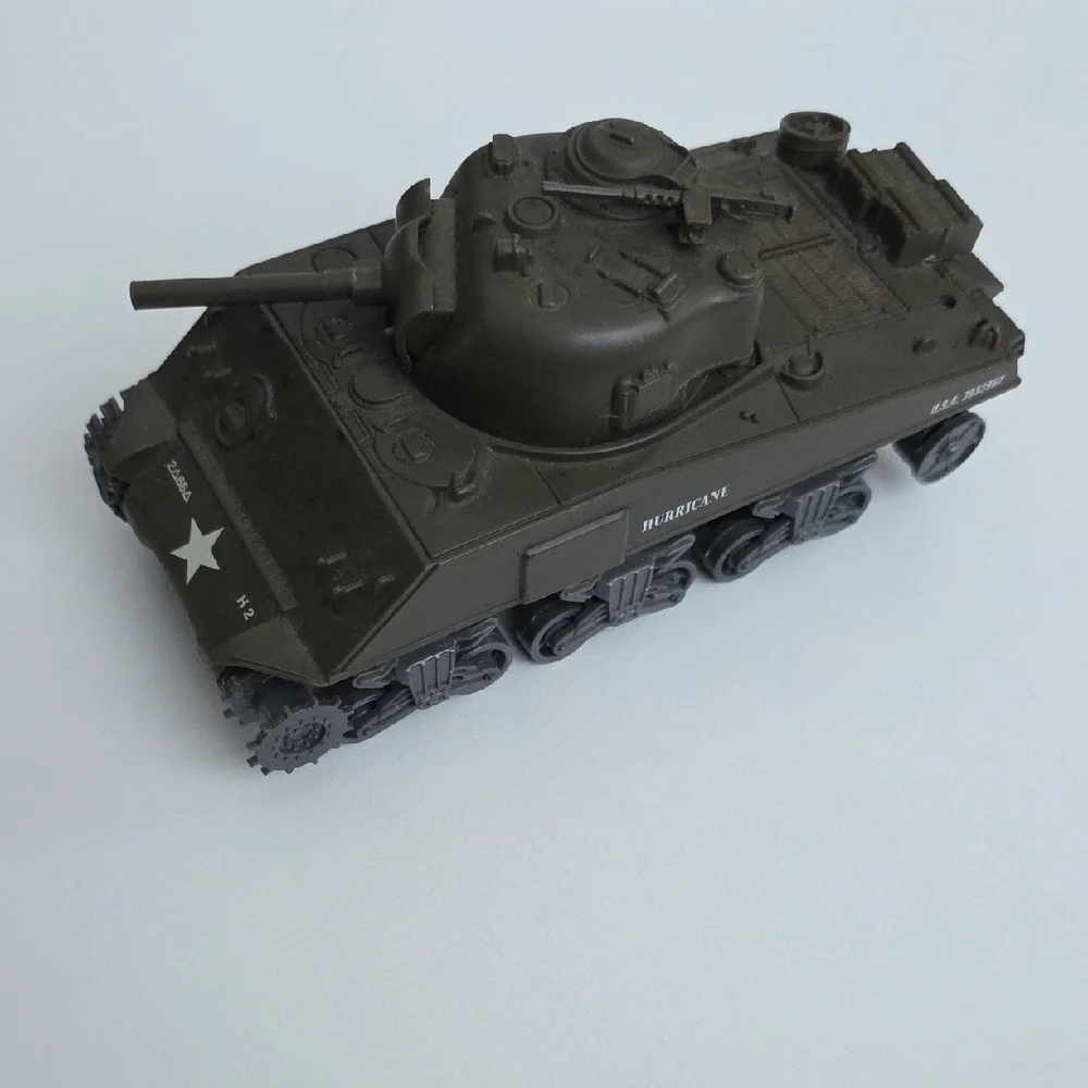 WWII Military Tank - New-Ray Toys M4 Sherman model named Hurricane