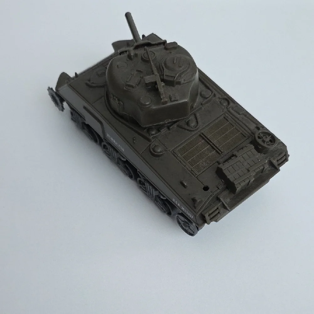WWII Military Tank - New-Ray Toys M4 Sherman model named Hurricane