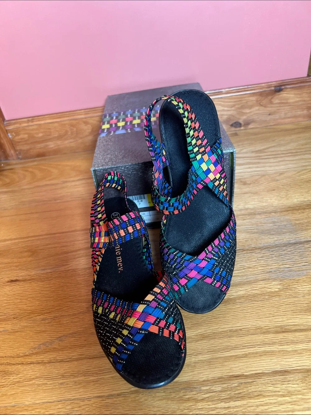 bernie mev. wedges stretchy