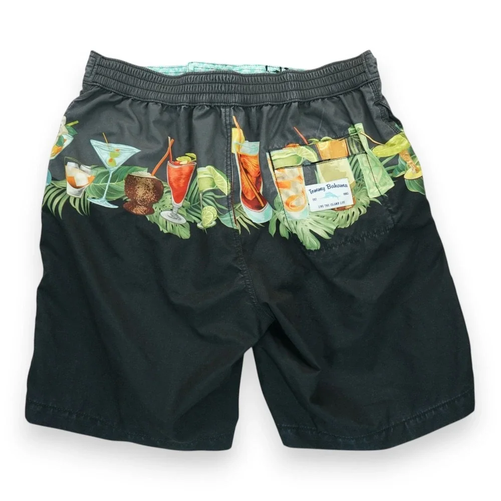 TOMMY BAHAMA Men's Medium Baja Weekend Spirits Boardshorts MSRP $100‎