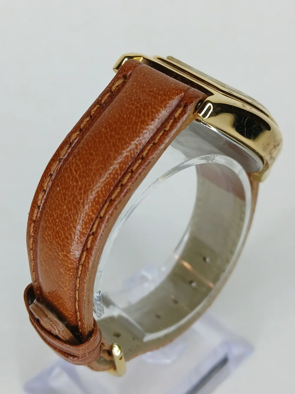 Guess classic wristwatch