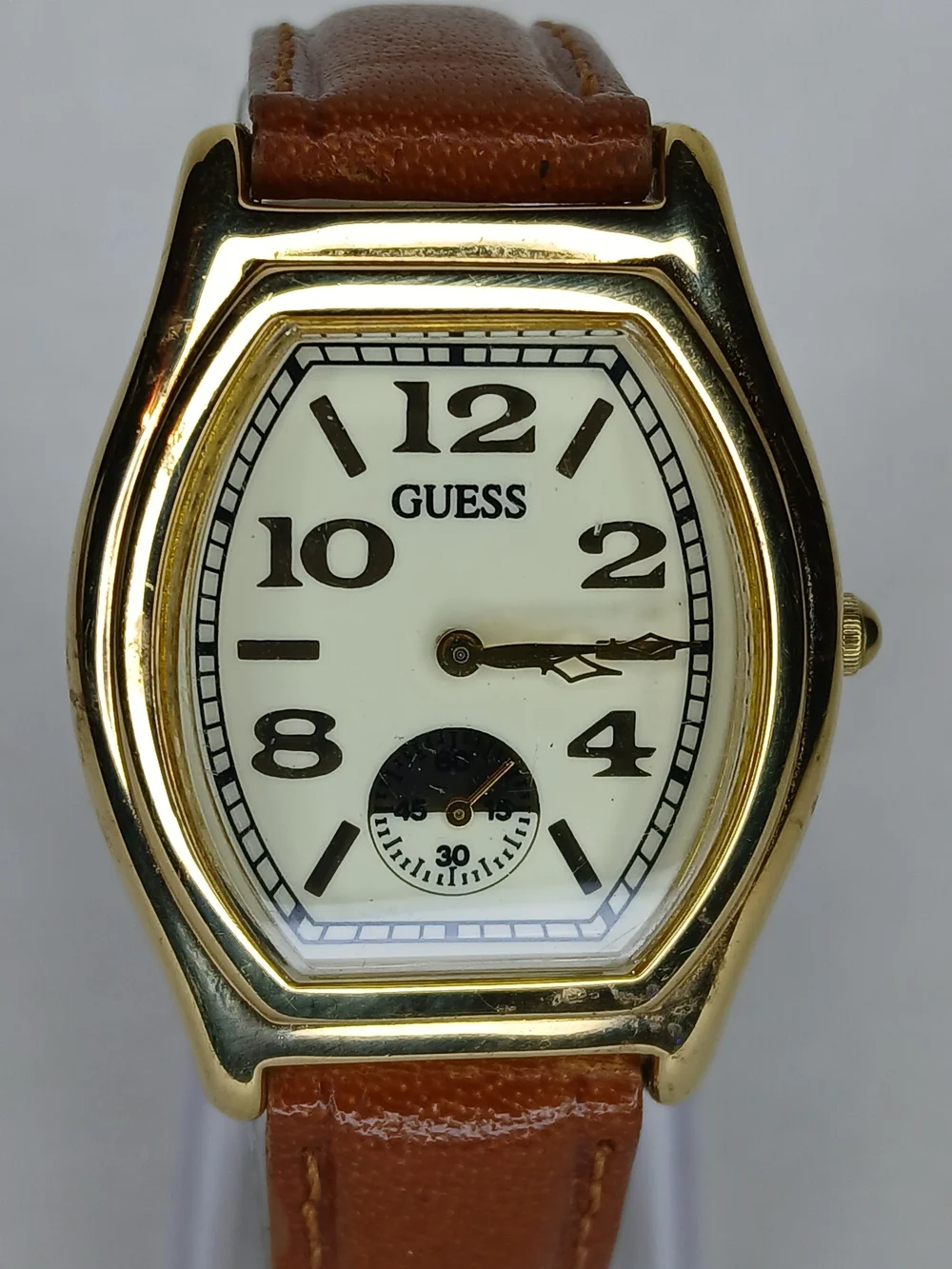 Guess classic wristwatch