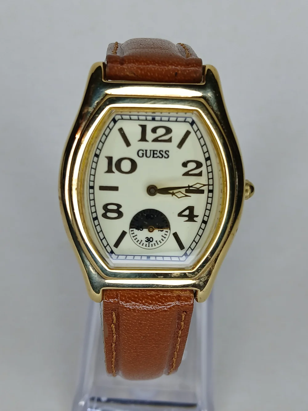 Guess classic wristwatch