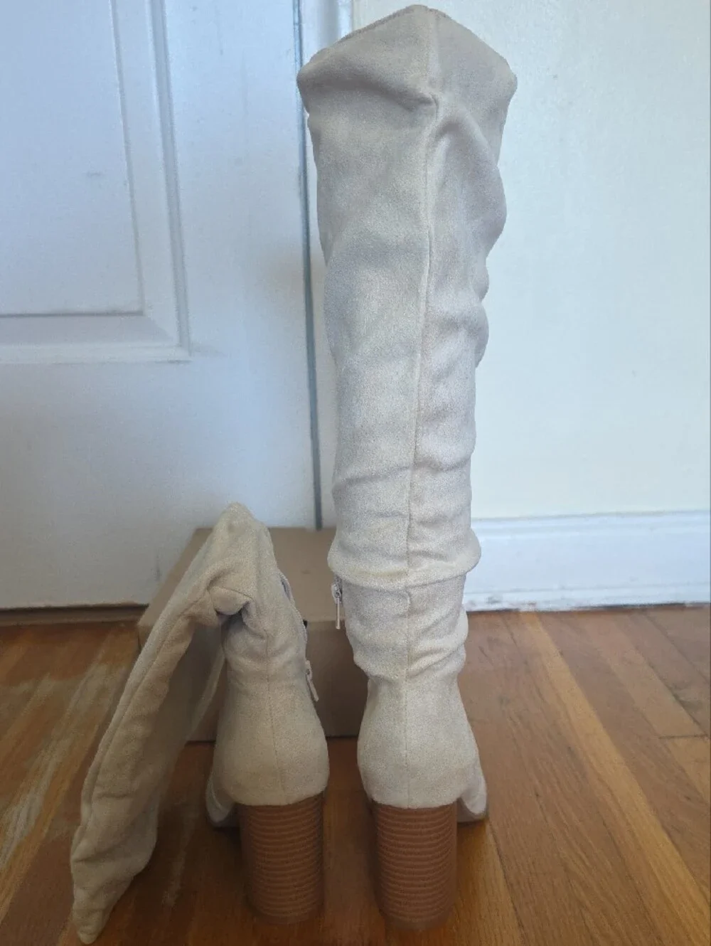 Amazon Basics beige over
