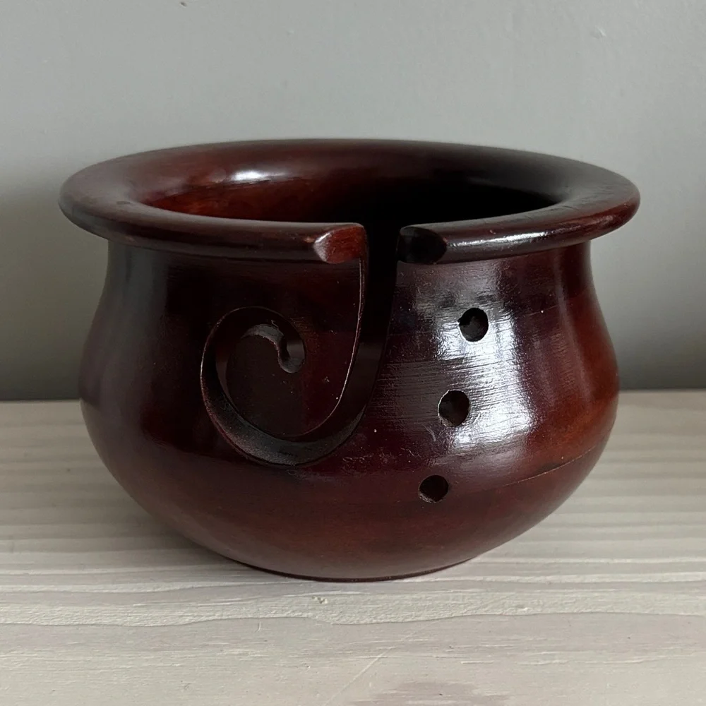 VTG Wooden Yarn Bowl‎