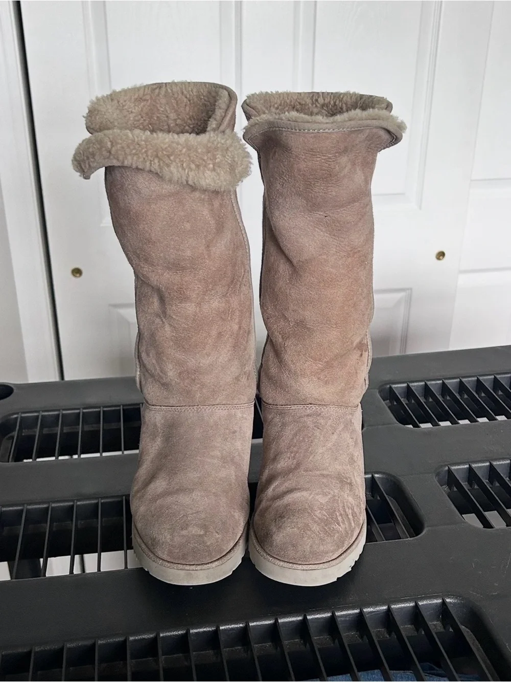 UGG Women’s Tall Suede Shearling Lined Taupe Beige Boots Size 8