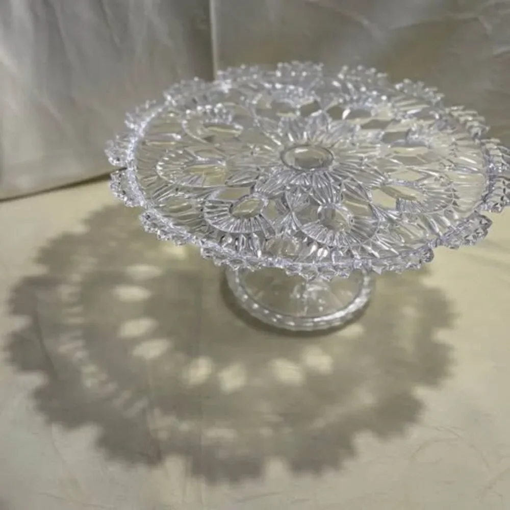 Unbranded glass cake