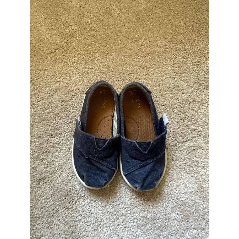 Toms our iconic