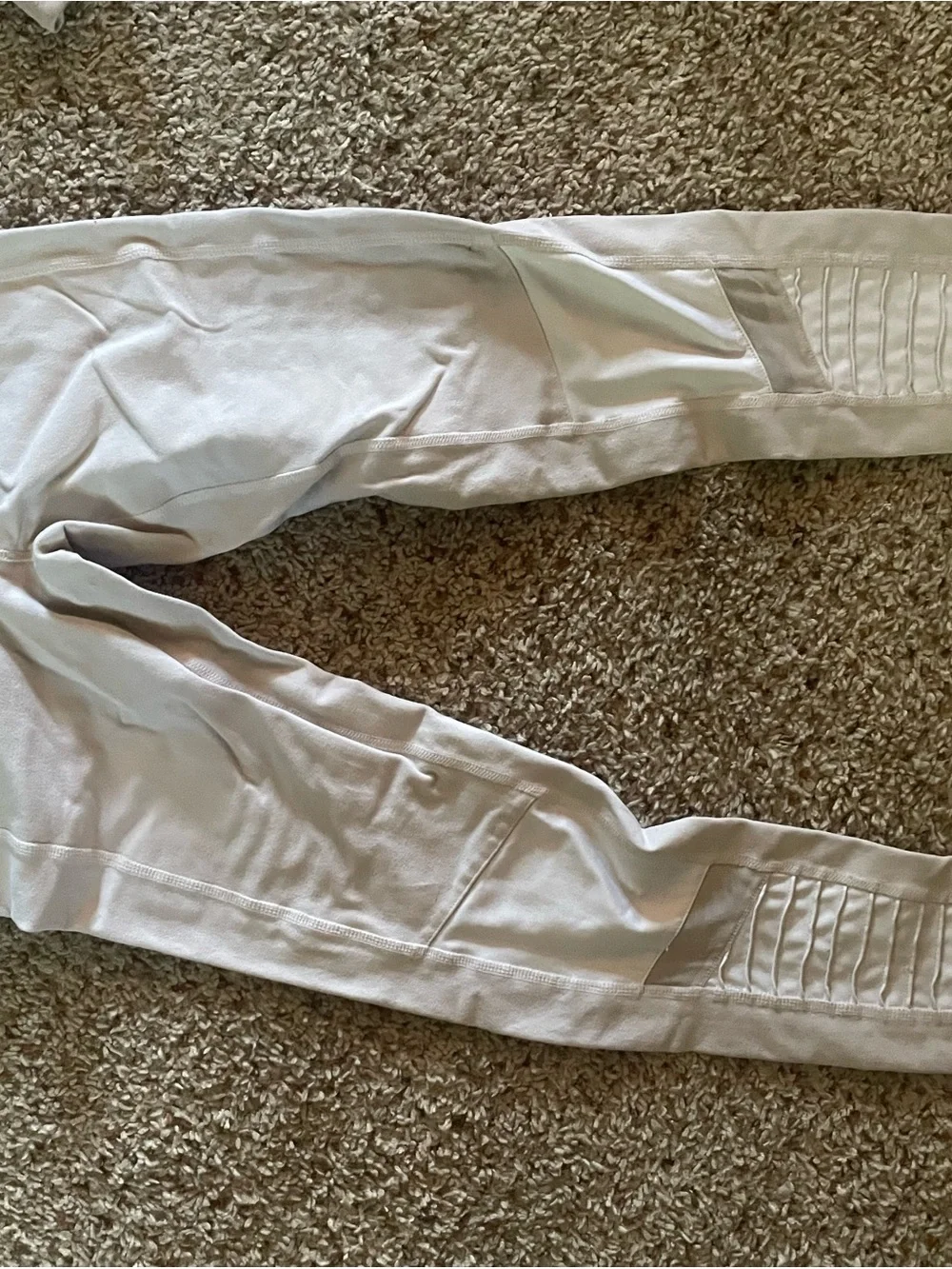 ALO Yoga slim fit