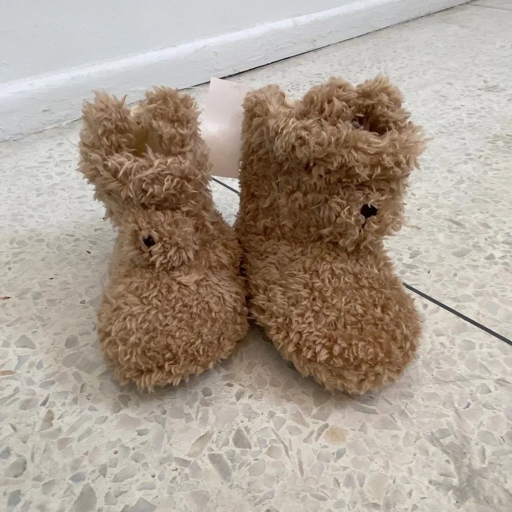 NWT GAP Baby & Toddler Cozy Bear Slippers