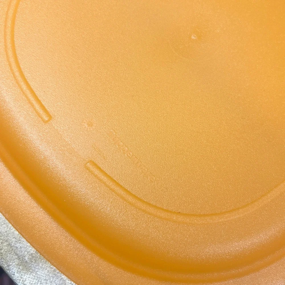 Tupperware 3398b new