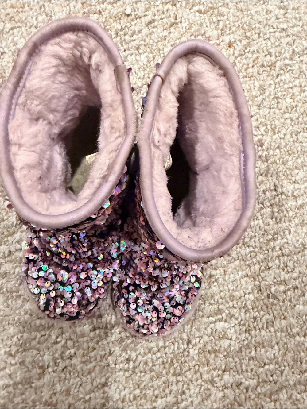 UGG kids’ short