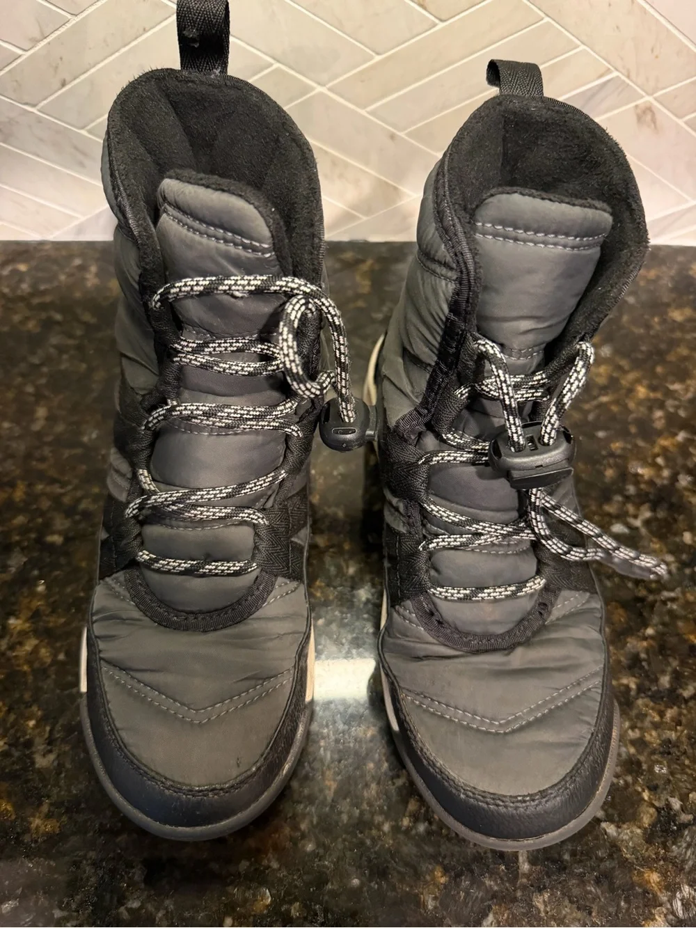 Sorel Whitney II Black Waterproof Winter Boots Youth Size 2