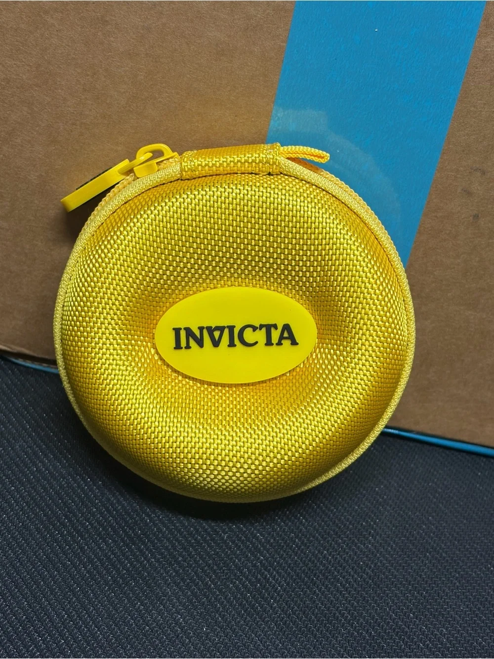 Invicta bold yellow